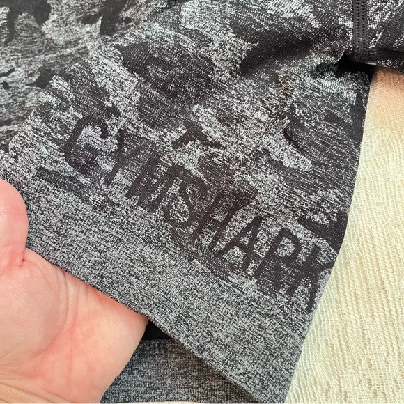 Gymshark camo adapt seamless long sleeve crop top - Picture 7 of 10